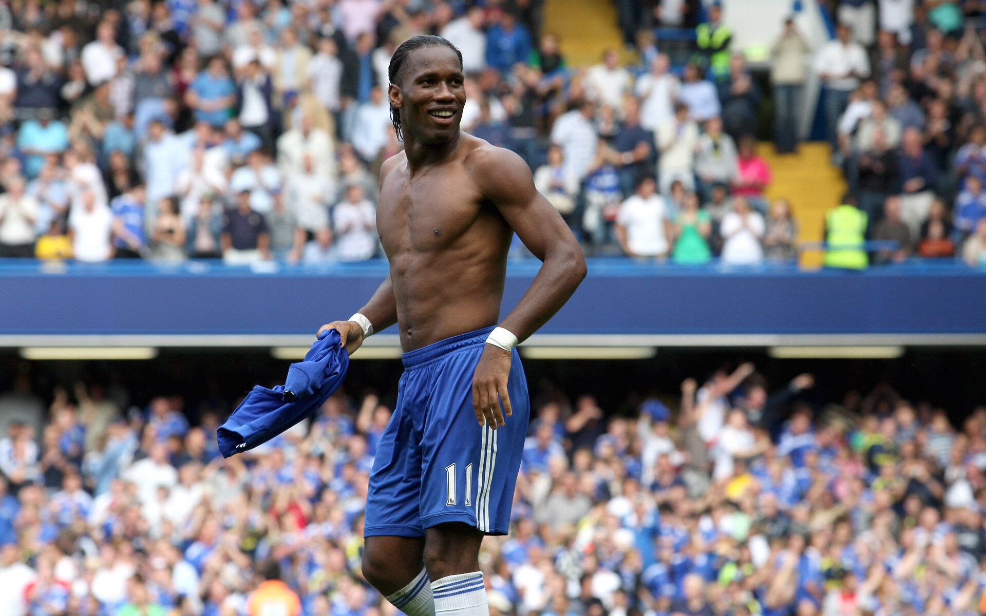 马赛中前场多点爆发持续推进攻势,马赛首发